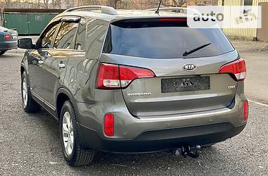 Внедорожник / Кроссовер Kia Sorento 2012 в 