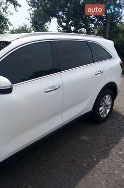 Внедорожник / Кроссовер Kia Sorento 2017 в 