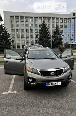 Позашляховик / Кросовер Kia Sorento 2011 в Рівному