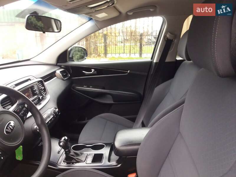 Внедорожник / Кроссовер Kia Sorento 2015 в Черкассах