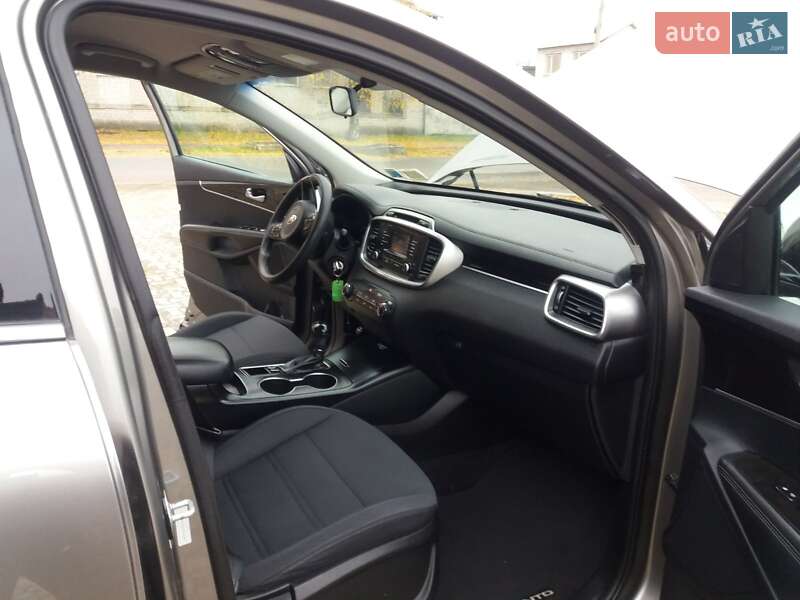 Внедорожник / Кроссовер Kia Sorento 2015 в Черкассах