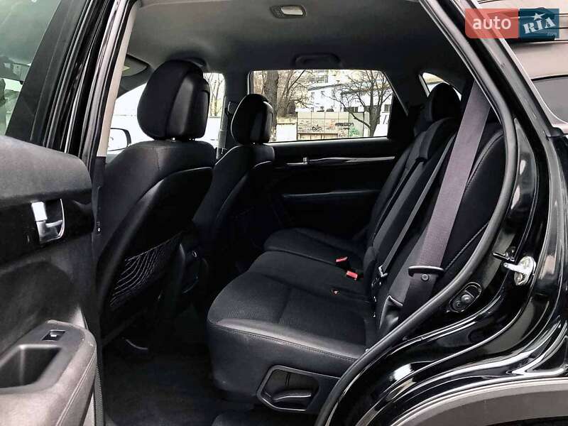 Позашляховик / Кросовер Kia Sorento 2013 в Києві
