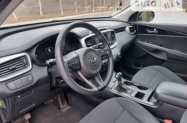 Внедорожник / Кроссовер Kia Sorento 2017 в 