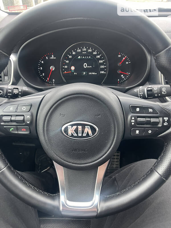 Внедорожник / Кроссовер Kia Sorento 2016 в Тернополе
