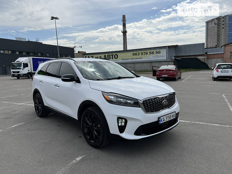 Внедорожник / Кроссовер Kia Sorento 2019 в 