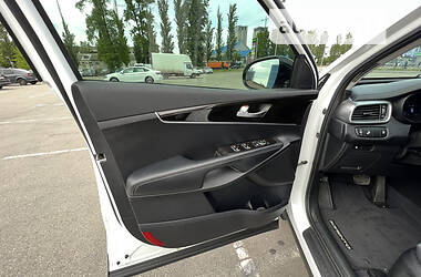 Внедорожник / Кроссовер Kia Sorento 2019 в 