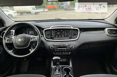 Внедорожник / Кроссовер Kia Sorento 2019 в 