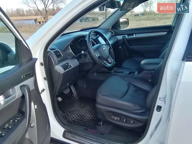 Внедорожник / Кроссовер Kia Sorento 2013 в Одессе