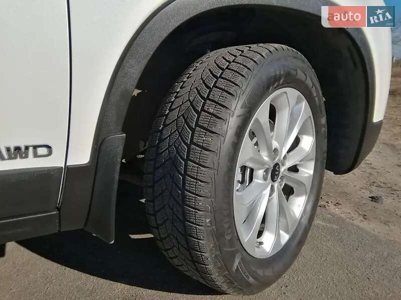Внедорожник / Кроссовер Kia Sorento 2013 в Одессе