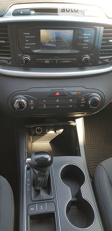 Позашляховик / Кросовер Kia Sorento 2015 в Києві