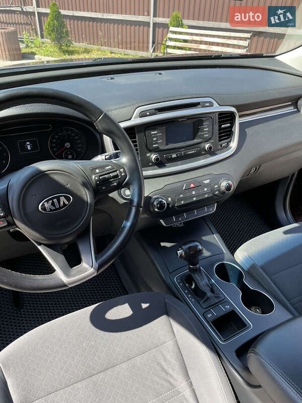 Внедорожник / Кроссовер Kia Sorento 2015 в Сокале