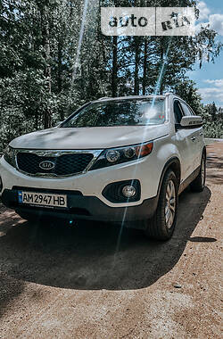 Внедорожник / Кроссовер Kia Sorento 2011 в 