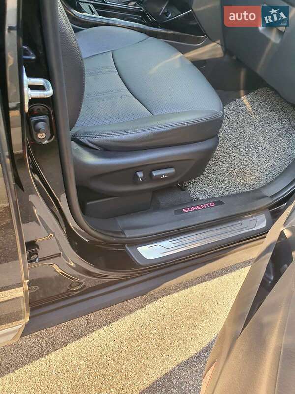 Внедорожник / Кроссовер Kia Sorento 2013 в Одессе