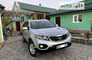 Внедорожник / Кроссовер Kia Sorento 2011 в Каменец-Подольском