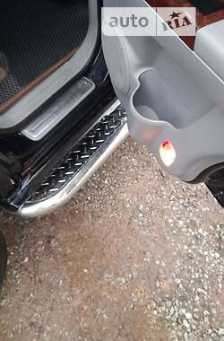 Внедорожник / Кроссовер Kia Sorento 2004 в 