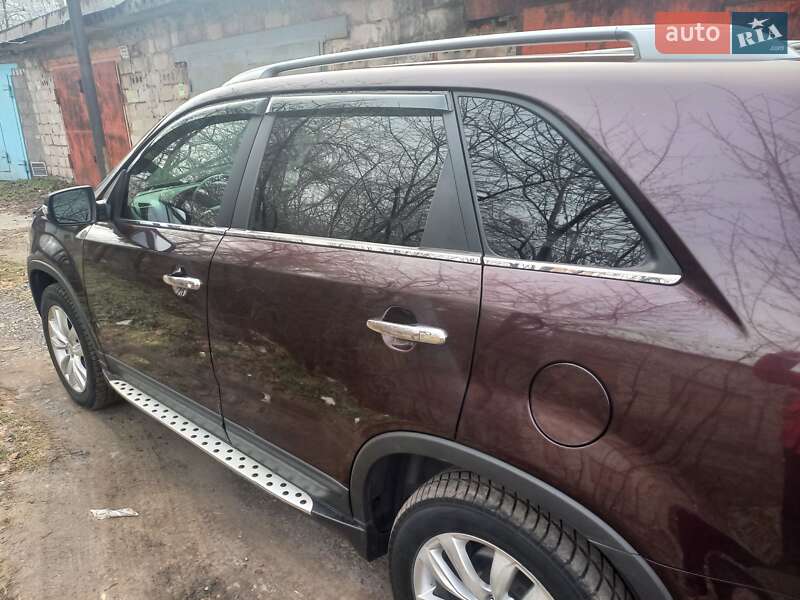 Позашляховик / Кросовер Kia Sorento 2011 в Кам'янському