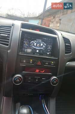Внедорожник / Кроссовер Kia Sorento 2011 в 