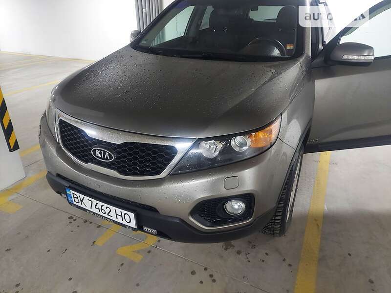 Внедорожник / Кроссовер Kia Sorento 2010 в Ровно