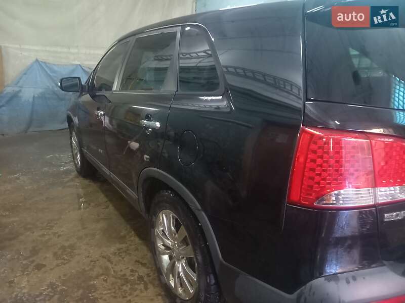 Позашляховик / Кросовер Kia Sorento 2010 в Тернополі