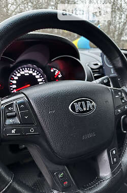 Внедорожник / Кроссовер Kia Sorento 2013 в 