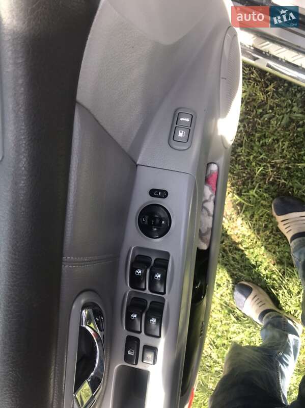 Внедорожник / Кроссовер Kia Sorento 2005 в Ивано-Франковске