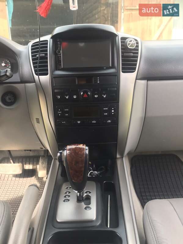 Внедорожник / Кроссовер Kia Sorento 2005 в Ивано-Франковске