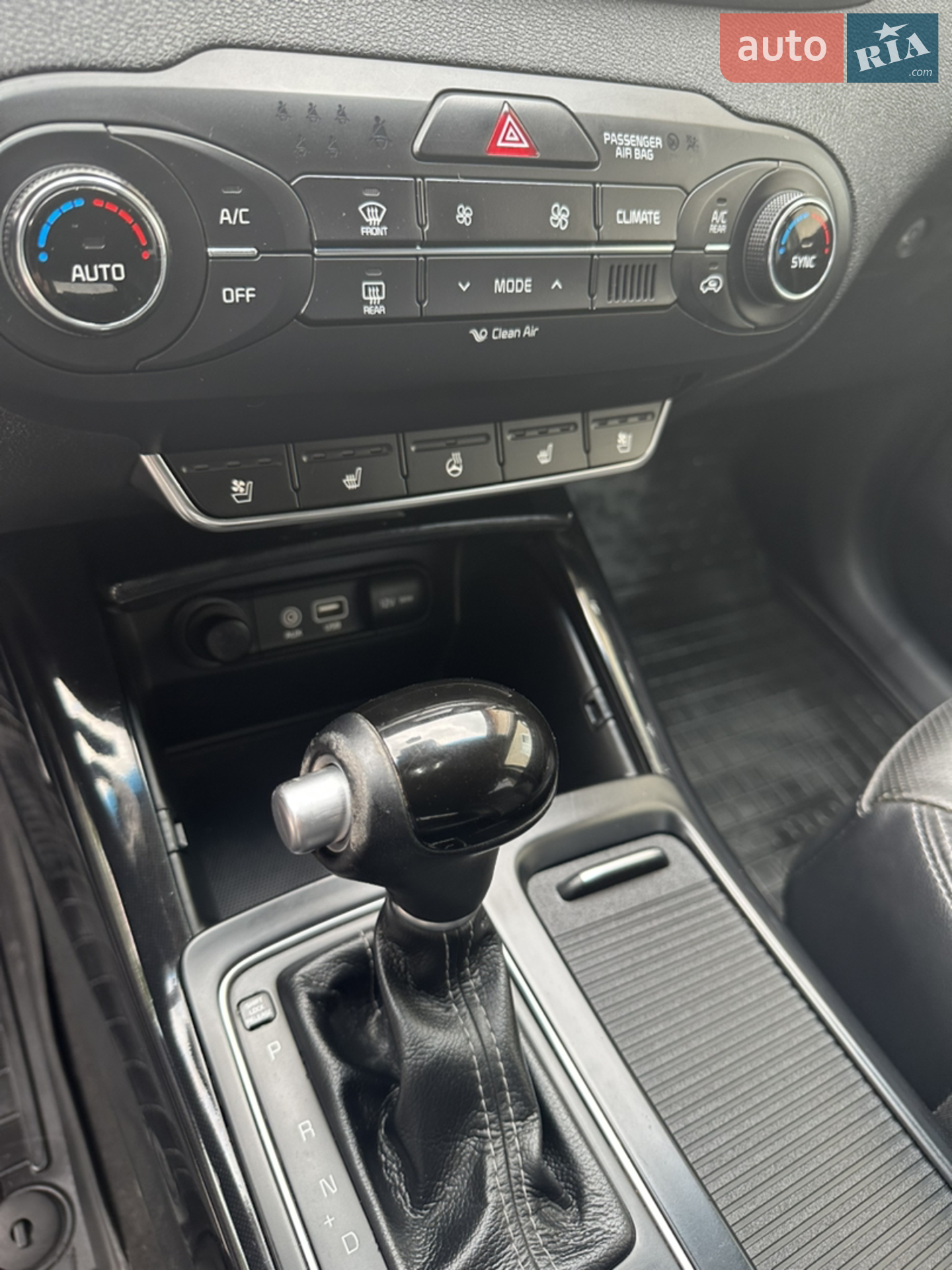 2016 Kia Sorento - мініатюра 9