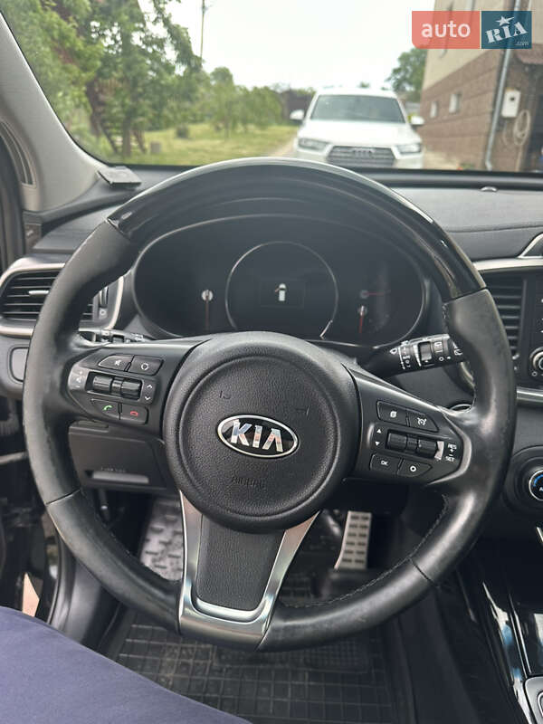 Позашляховик / Кросовер Kia Sorento 2016 в Тернополі фото 17 Позашляховик / Кросовер Kia Sorento 2016 в Тернополі