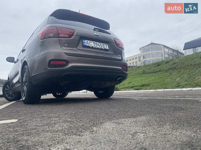 Позашляховик / Кросовер Kia Sorento 2019 в Львові