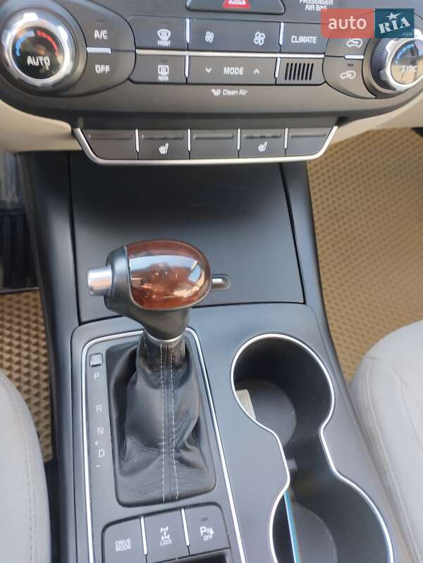 Позашляховик / Кросовер Kia Sorento 2016 в Одесі