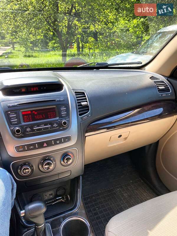 Внедорожник / Кроссовер Kia Sorento 2013 в Чернигове