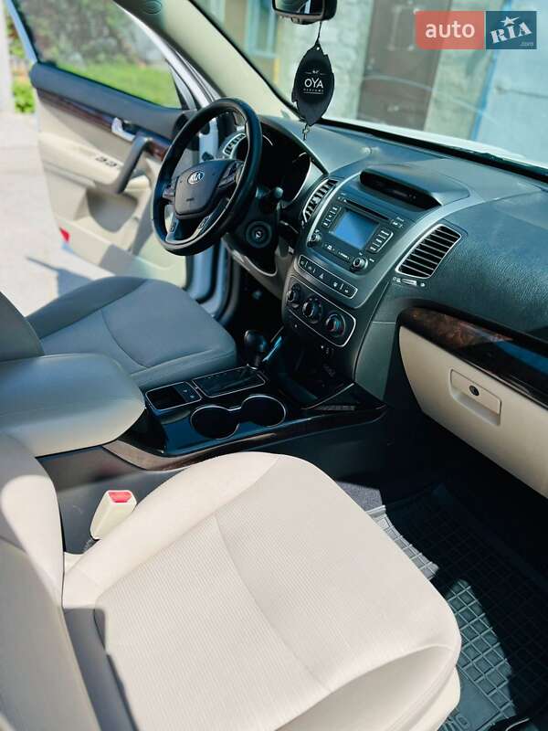 Позашляховик / Кросовер Kia Sorento 2013 в Балаклії