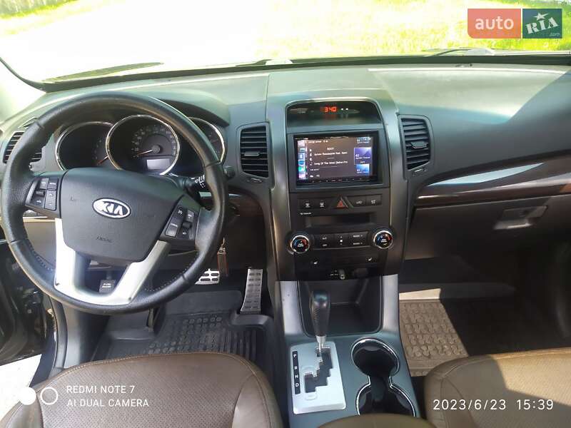 Внедорожник / Кроссовер Kia Sorento 2010 в Староконстантинове