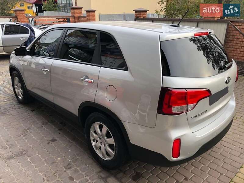 Внедорожник / Кроссовер Kia Sorento 2013 в Львове фото 4 Внедорожник / Кроссовер Kia Sorento 2013 в Львове