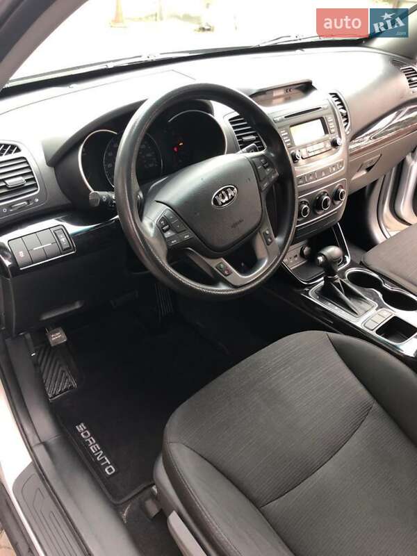 Внедорожник / Кроссовер Kia Sorento 2013 в Львове фото 14 Внедорожник / Кроссовер Kia Sorento 2013 в Львове