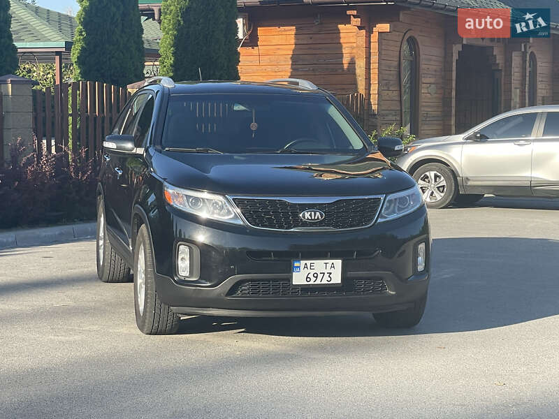 Позашляховик / Кросовер Kia Sorento 2013 в Дніпрі