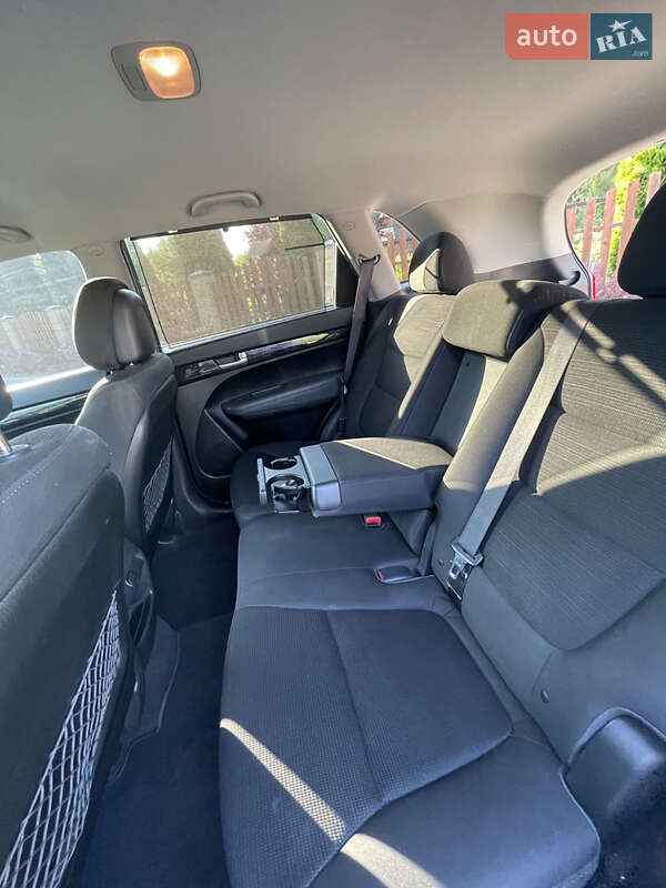 Позашляховик / Кросовер Kia Sorento 2013 в Дніпрі