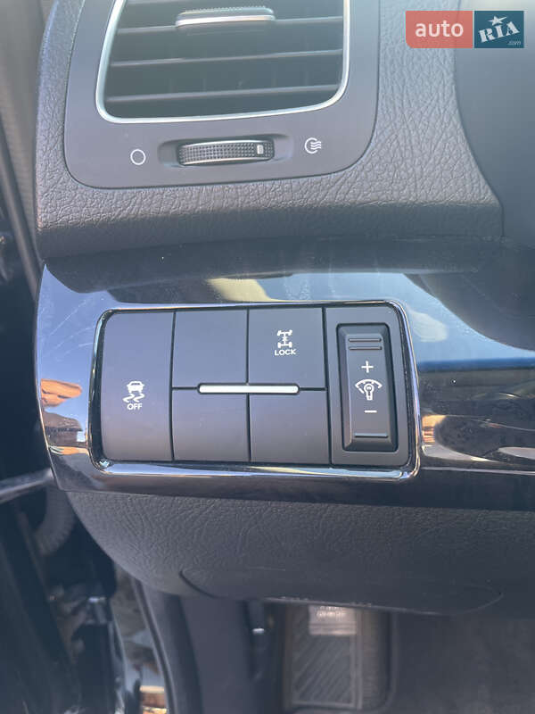 Позашляховик / Кросовер Kia Sorento 2013 в Дніпрі