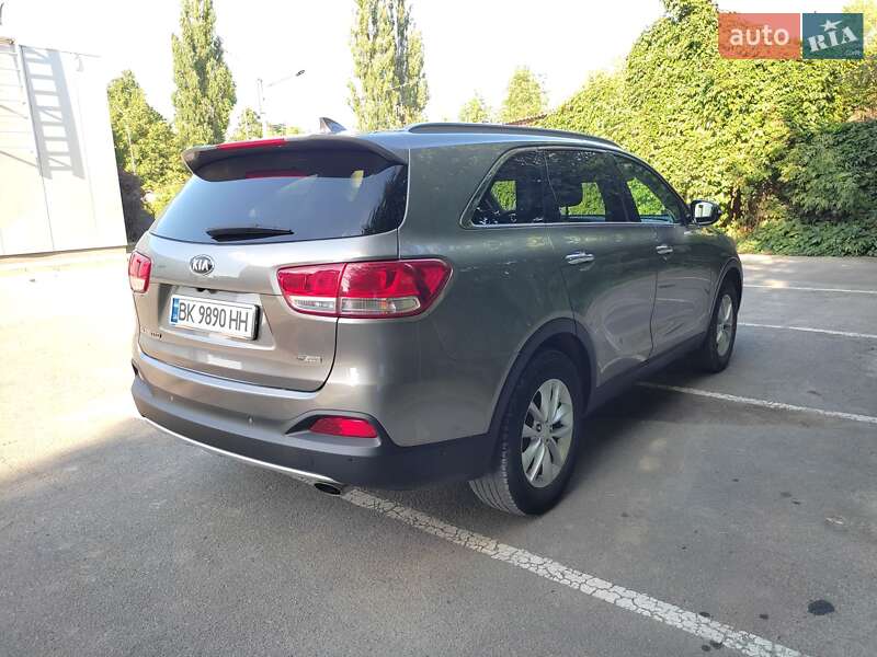 Позашляховик / Кросовер Kia Sorento 2016 в Кам'янець-Подільському