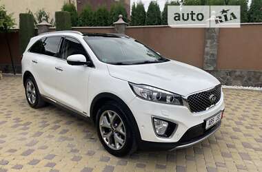 Внедорожник / Кроссовер Kia Sorento 2016 в Черновцах