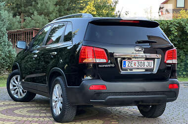 Внедорожник / Кроссовер Kia Sorento 2010 в 