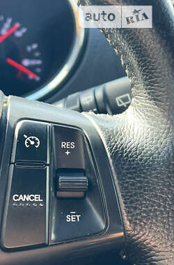 Внедорожник / Кроссовер Kia Sorento 2010 в 