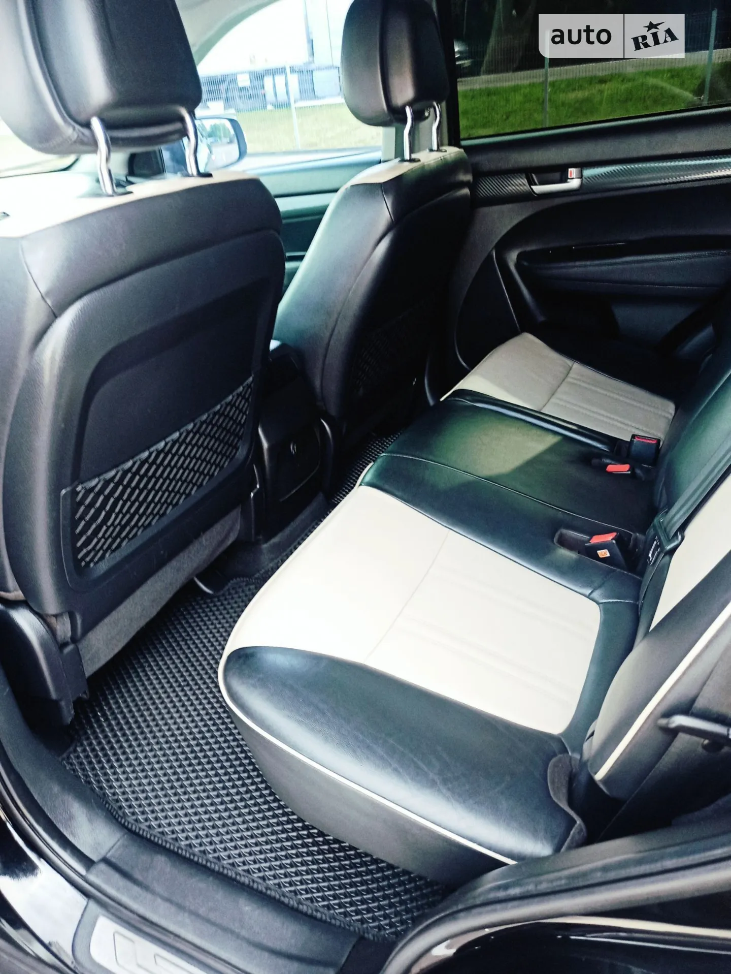 2010 Kia Sorento - мініатюра 29