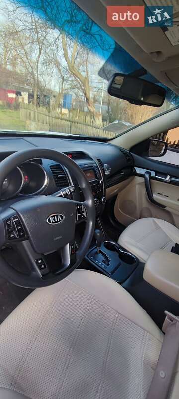Внедорожник / Кроссовер Kia Sorento 2012 в Броварах фото 5 Внедорожник / Кроссовер Kia Sorento 2012 в Броварах