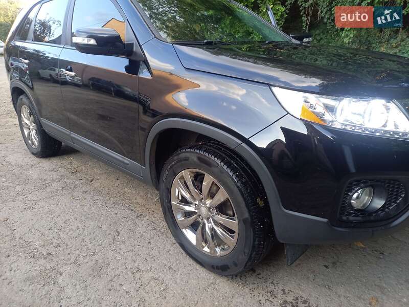 Позашляховик / Кросовер Kia Sorento 2010 в Тернополі