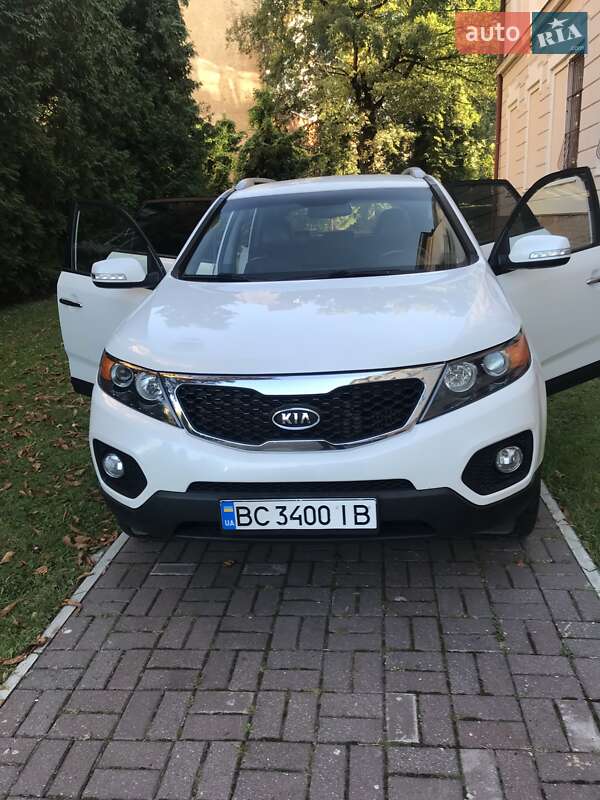 Позашляховик / Кросовер Kia Sorento 2011 в Львові