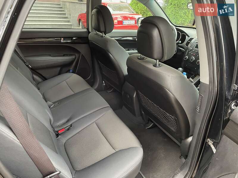 Позашляховик / Кросовер Kia Sorento 2012 в Житомирі