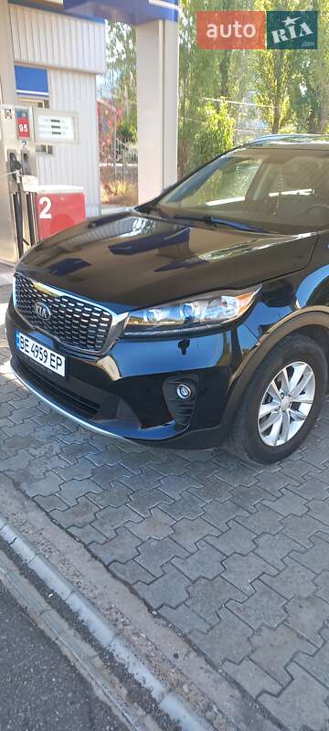 Внедорожник / Кроссовер Kia Sorento 2016 в Николаеве