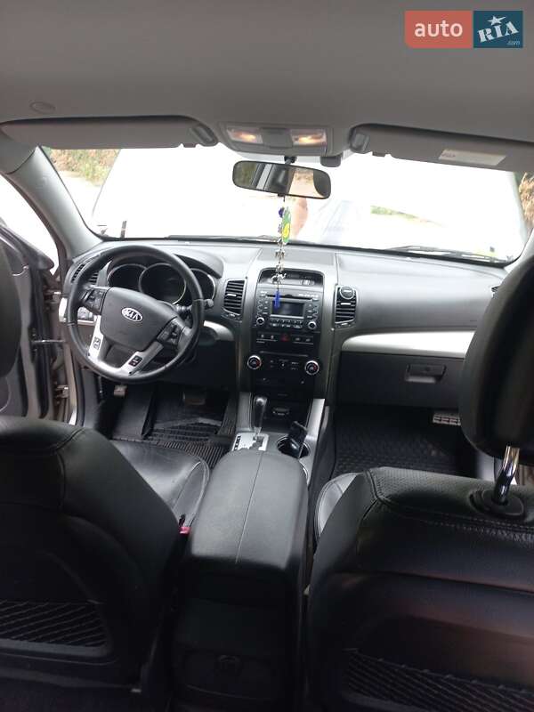 Позашляховик / Кросовер Kia Sorento 2010 в Бершаді фото 15 Позашляховик / Кросовер Kia Sorento 2010 в Бершаді