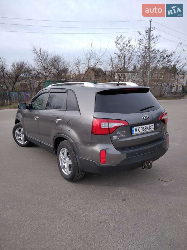 Позашляховик / Кросовер Kia Sorento 2013 в Харкові